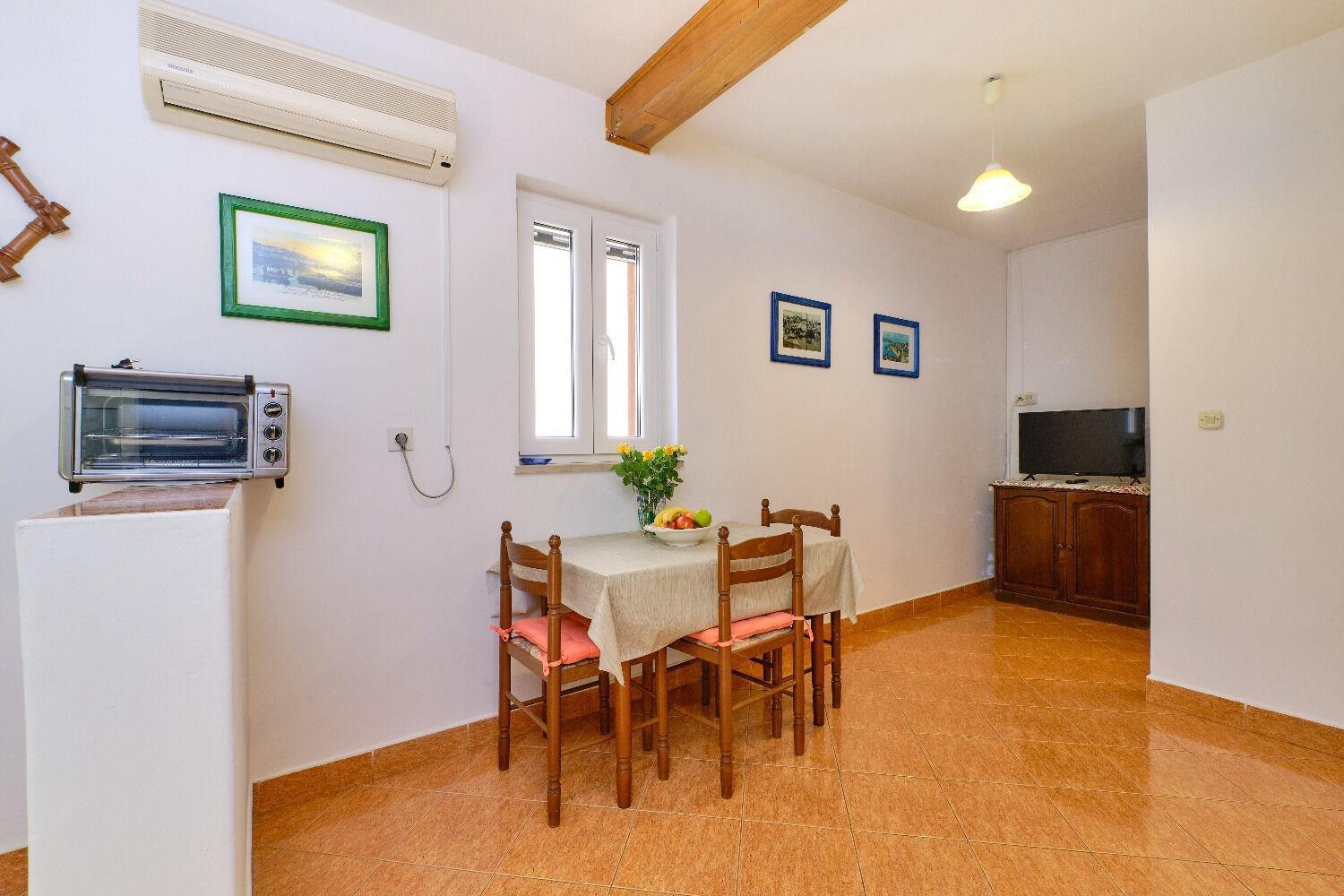 Apartments Nada - 150 M From Sea マリ・ロシニュ エクステリア 写真
